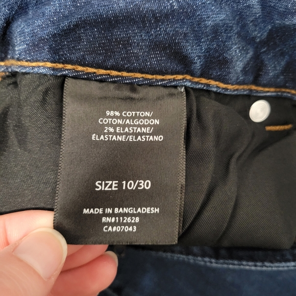 NWT Tahari Classic Skinny Kelly Jeans (size 10 / 30) - Picture 8 of 14